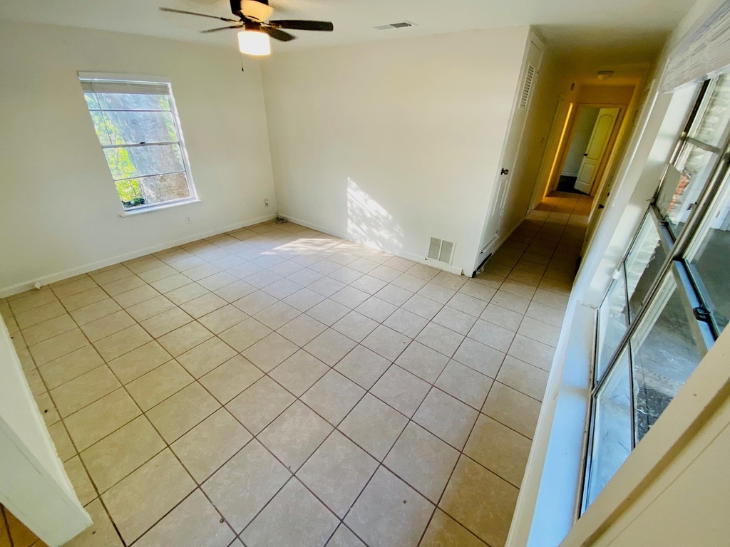 603 E Oltorf St - Photo 4