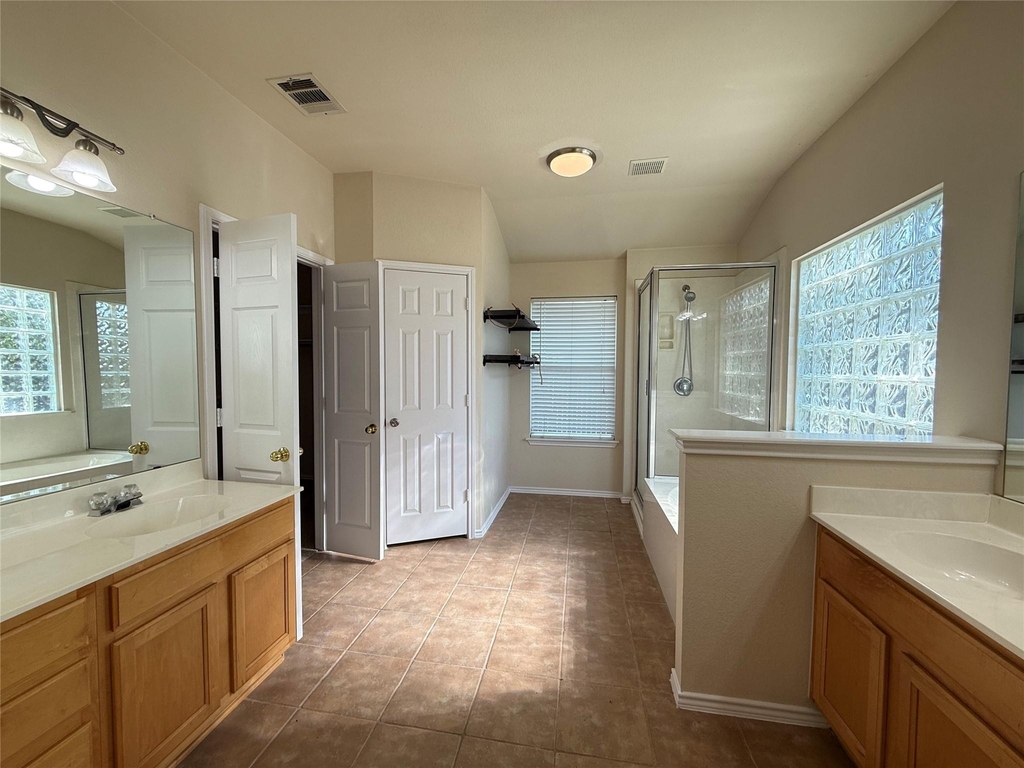3403 Rod Carew Dr - Photo 8