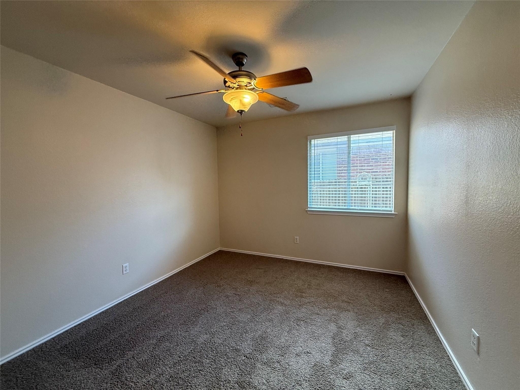 3403 Rod Carew Dr - Photo 10