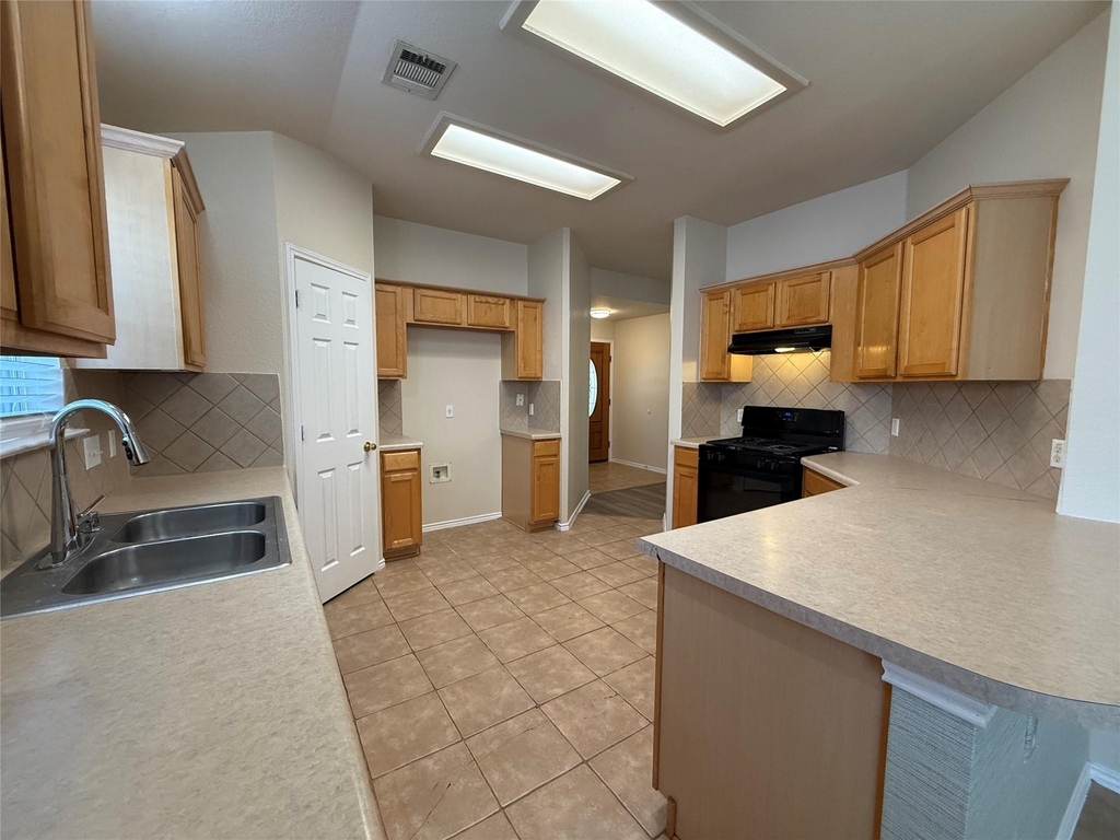 3403 Rod Carew Dr - Photo 4