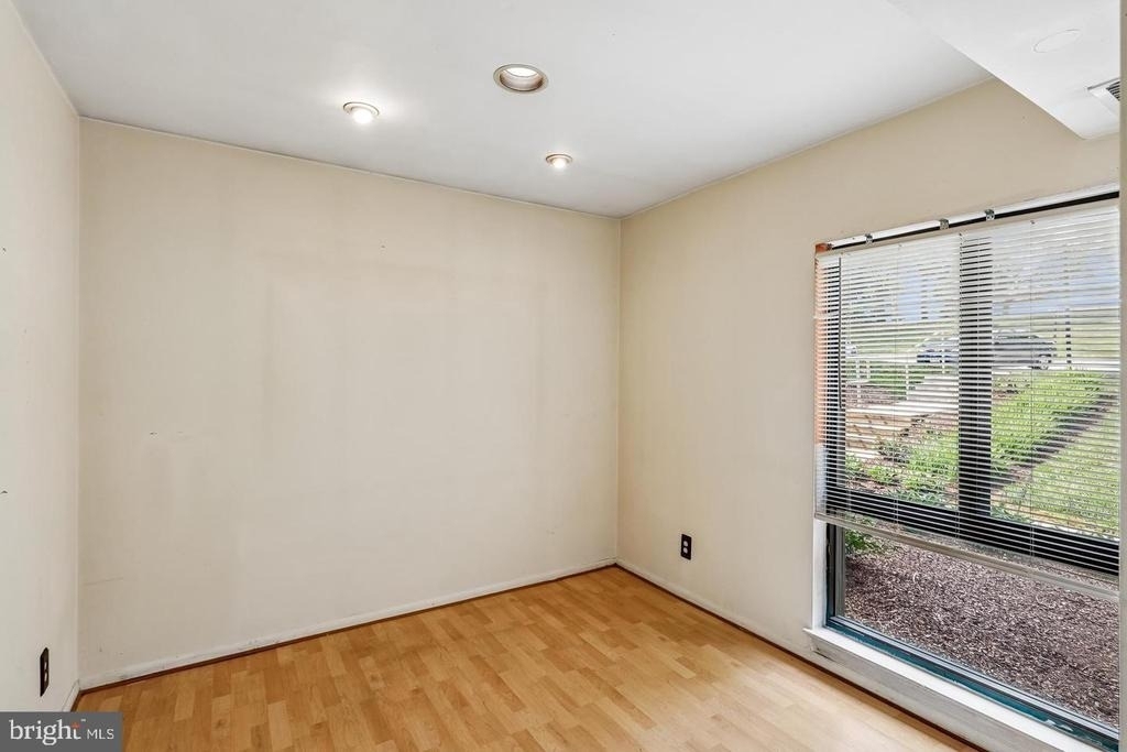6005 Majors Lane - Photo 8