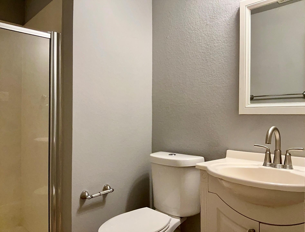 3590 Rock Shelf Ln - Photo 4