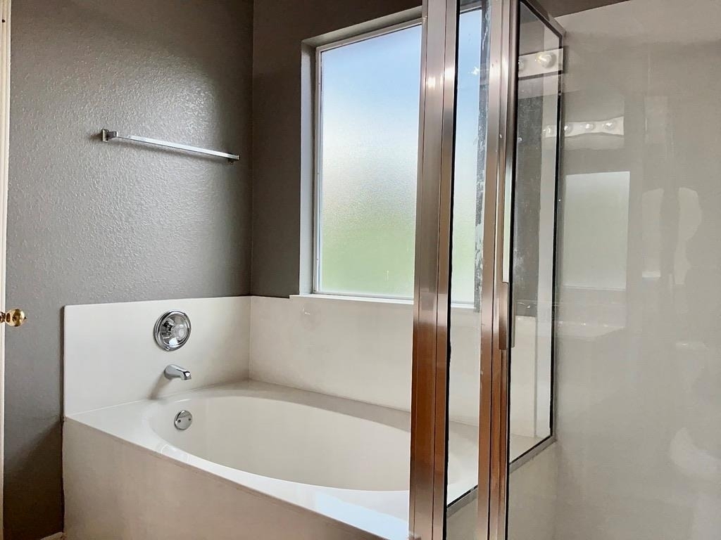 3590 Rock Shelf Ln - Photo 19