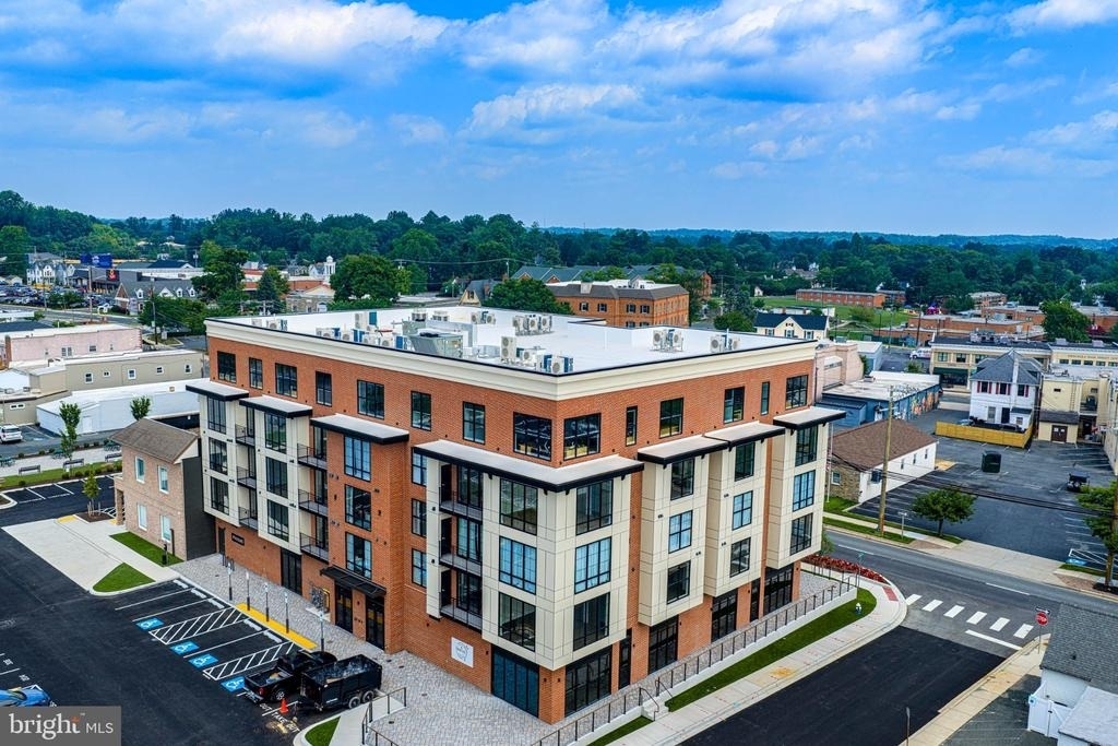 128 N Bond Street - Photo 35