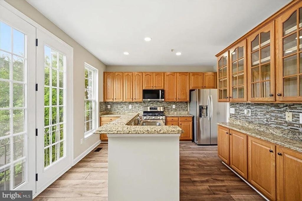 3706 Singleton Terrace - Photo 6