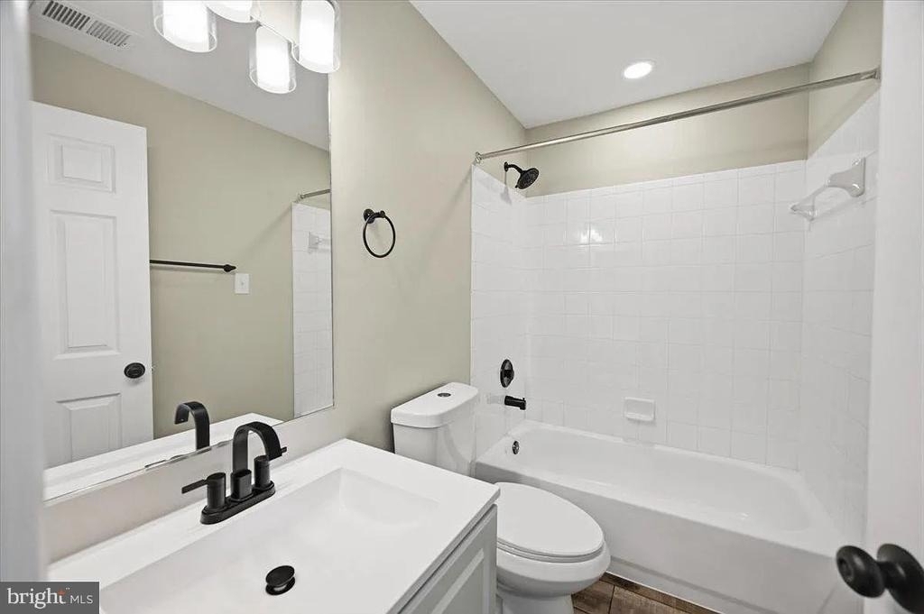 3706 Singleton Terrace - Photo 15