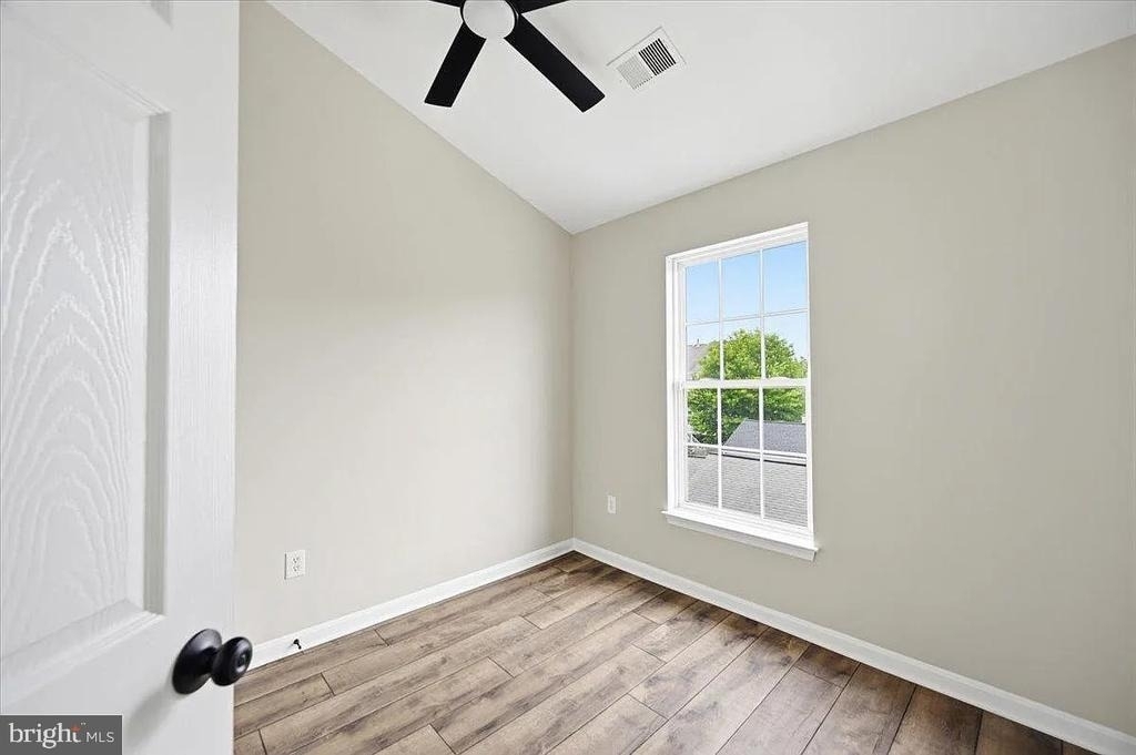 3706 Singleton Terrace - Photo 19
