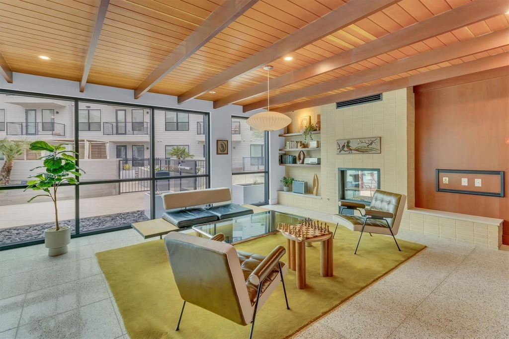 1701 Simond Ave - Photo 19
