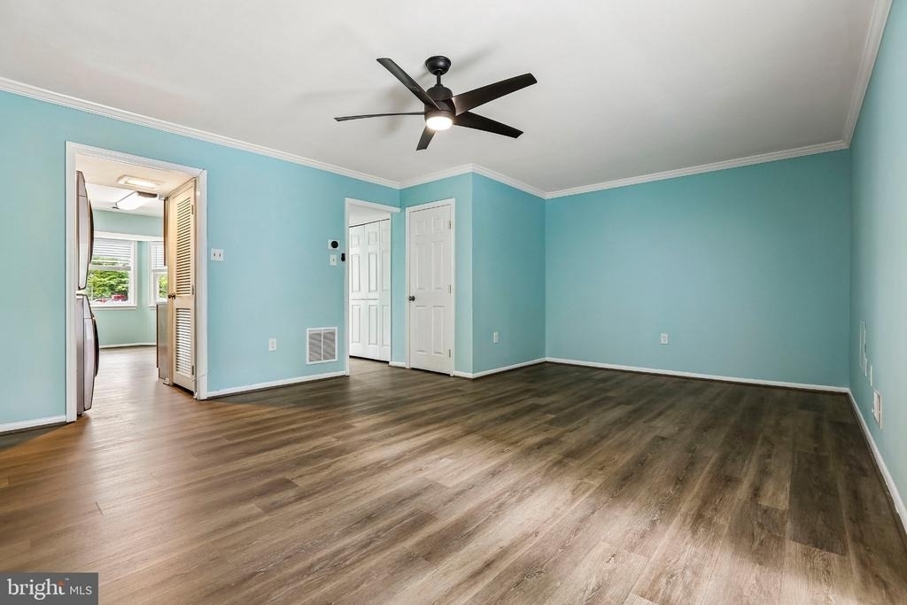 6914 Alex Court - Photo 10