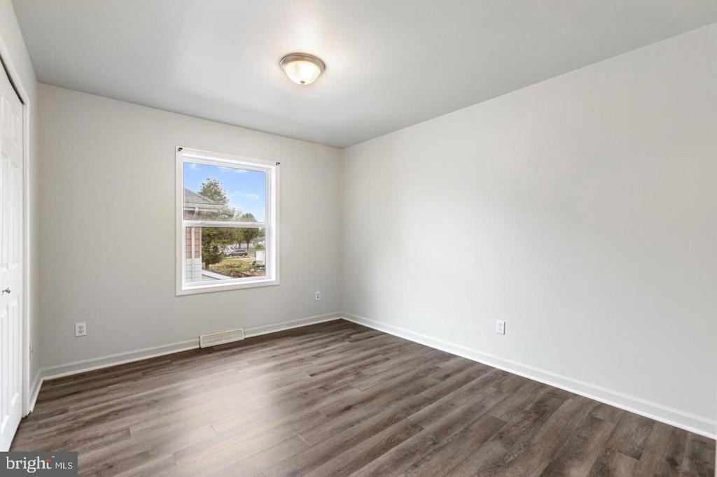 354 W Main Street - Photo 8