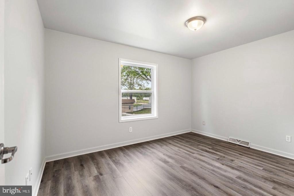 354 W Main Street - Photo 11