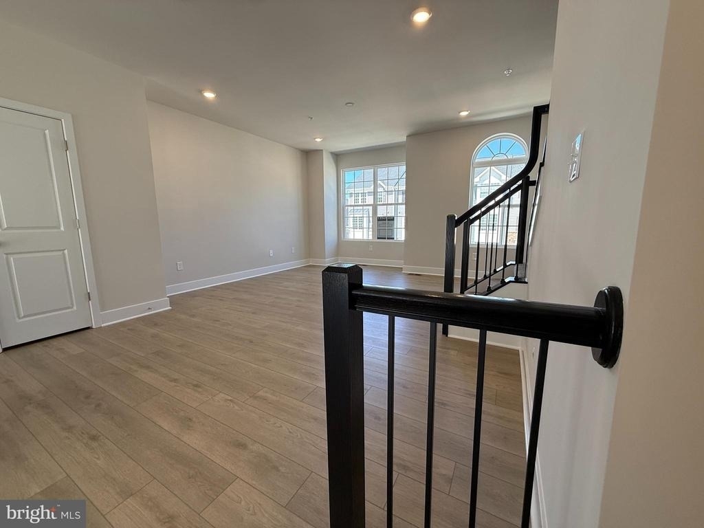 7815 Barrensdale Road - Photo 4