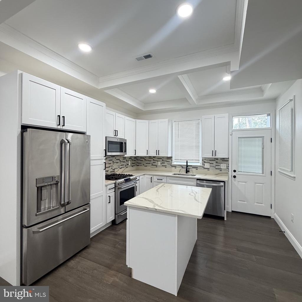 1432 E Lanvale Street - Photo 8
