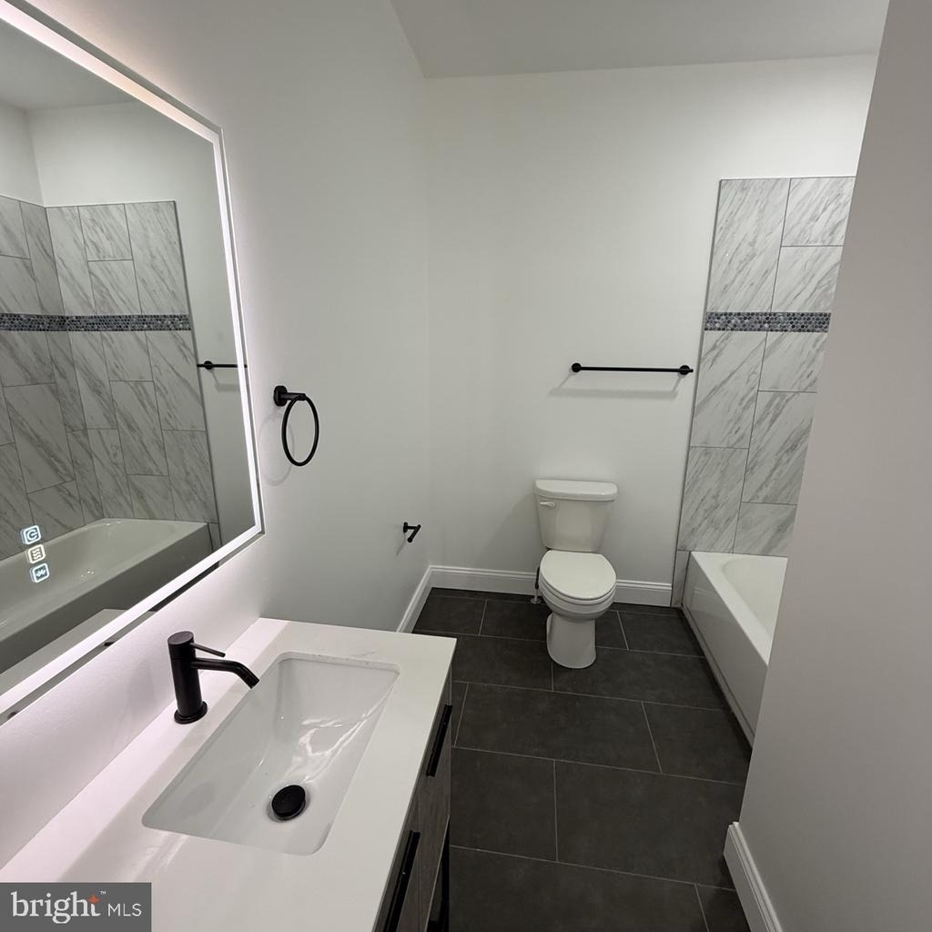 1432 E Lanvale Street - Photo 19