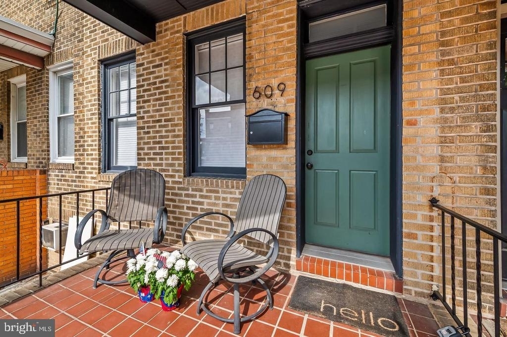 609 Grundy Street - Photo 4