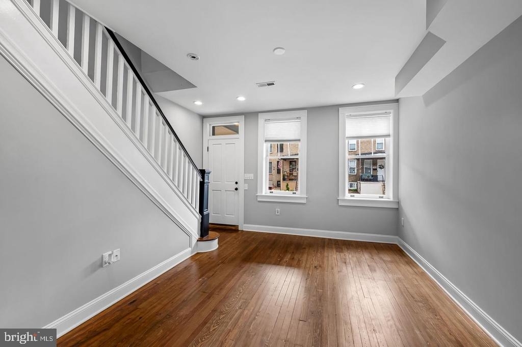 609 Grundy Street - Photo 6