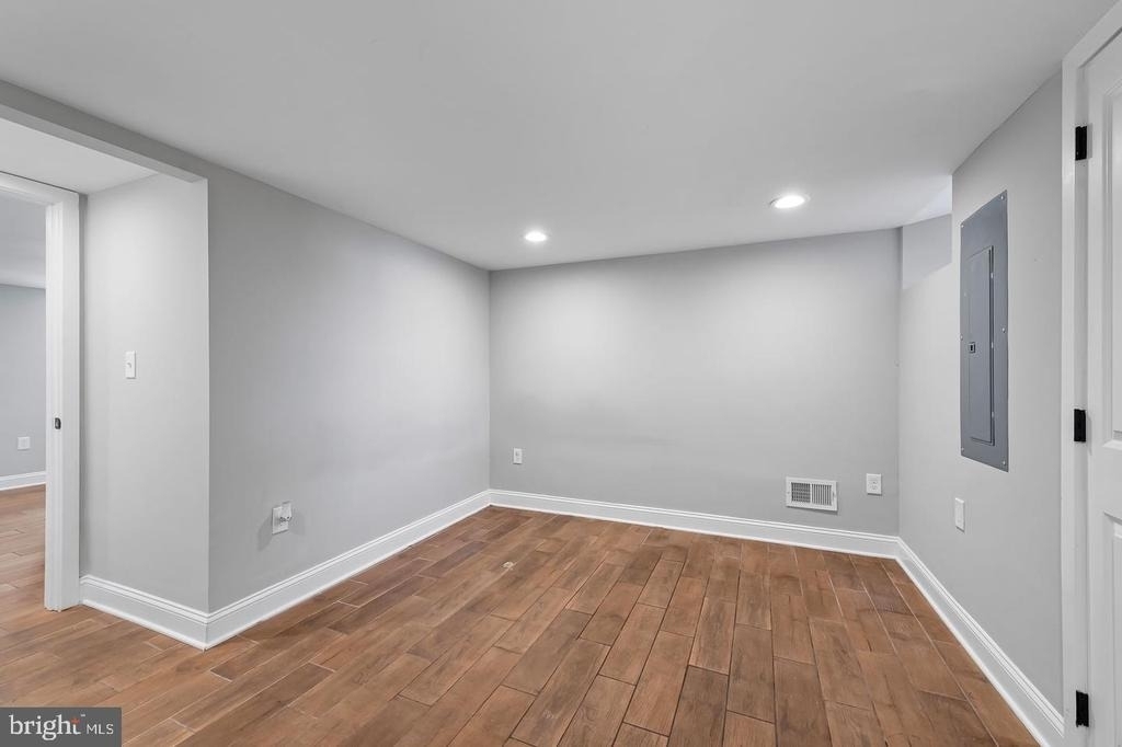 609 Grundy Street - Photo 34