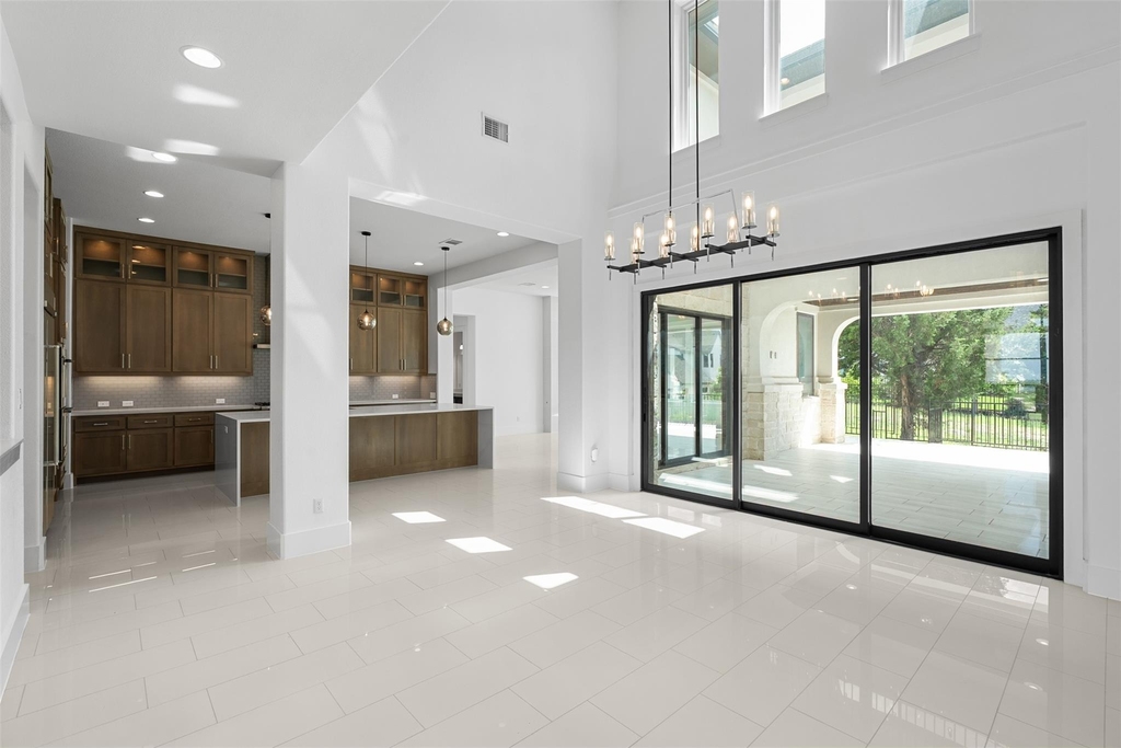 702 Serene Estates Dr - Photo 5