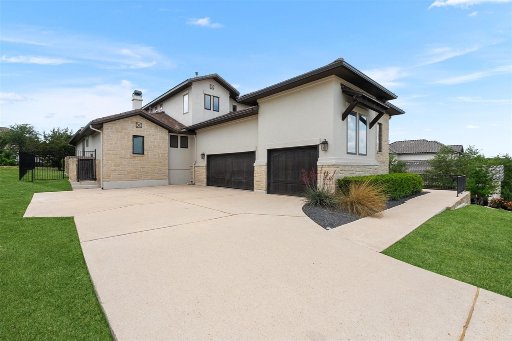 702 Serene Estates Dr - Photo 2