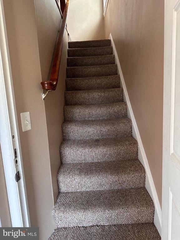3034 Pinewood Avenue - Photo 1