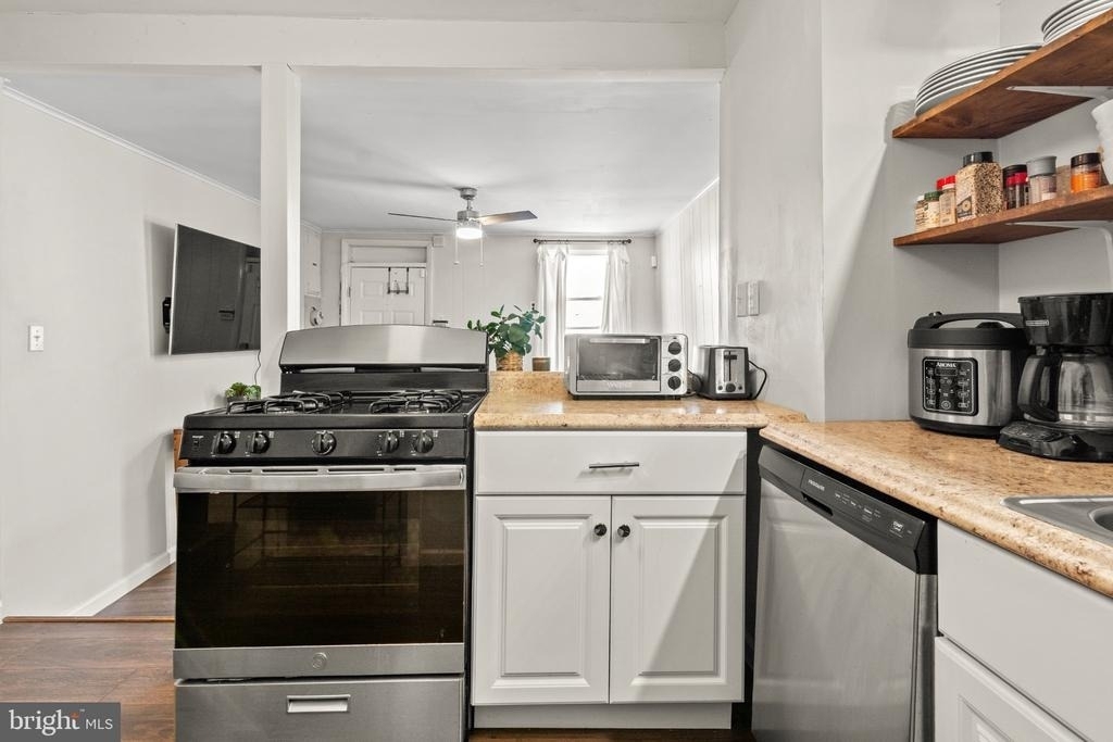 308 S Castle Street - Photo 11