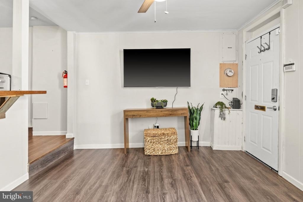 308 S Castle Street - Photo 5