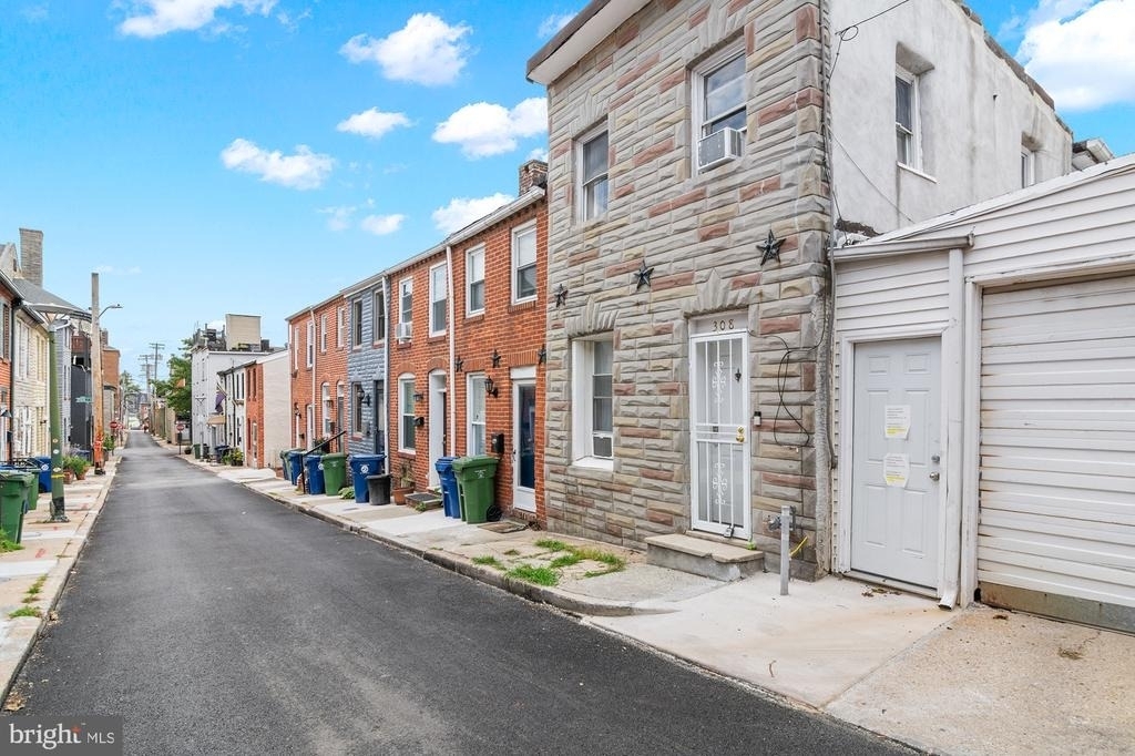308 S Castle Street - Photo 2