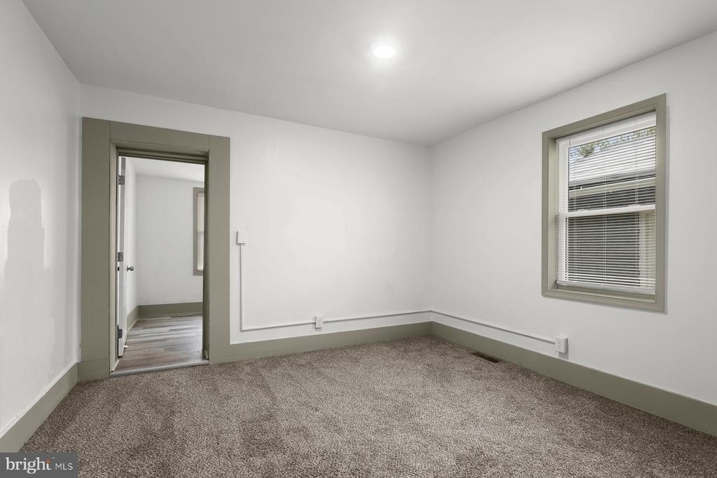 2838 W Lanvale Street - Photo 4