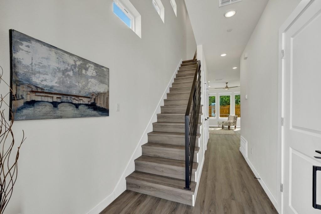 104 Creekside Trl - Photo 1