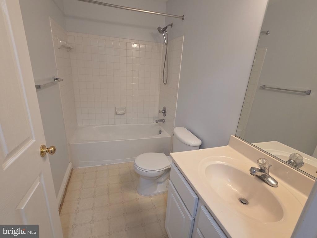 2749 Middle Neck Road - Photo 10