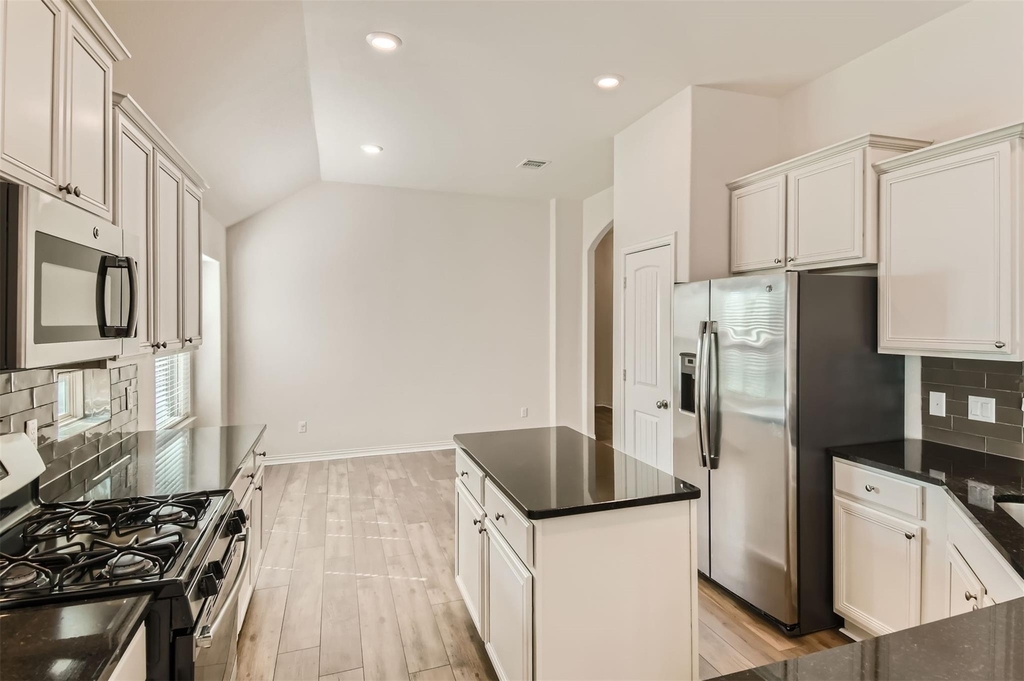 113 Lily Turf Cv - Photo 13