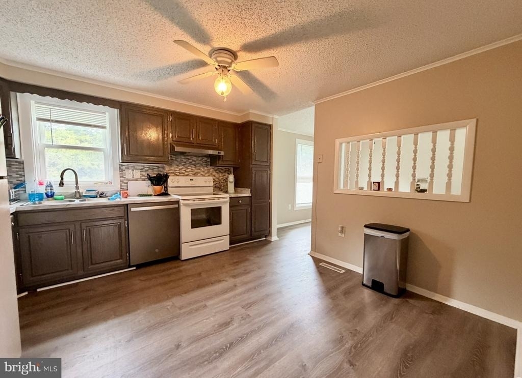 45 Bryan Drive - Photo 4