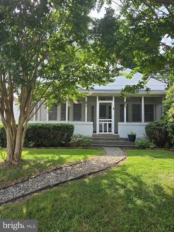 3 N Clifton Avenue - Photo 0