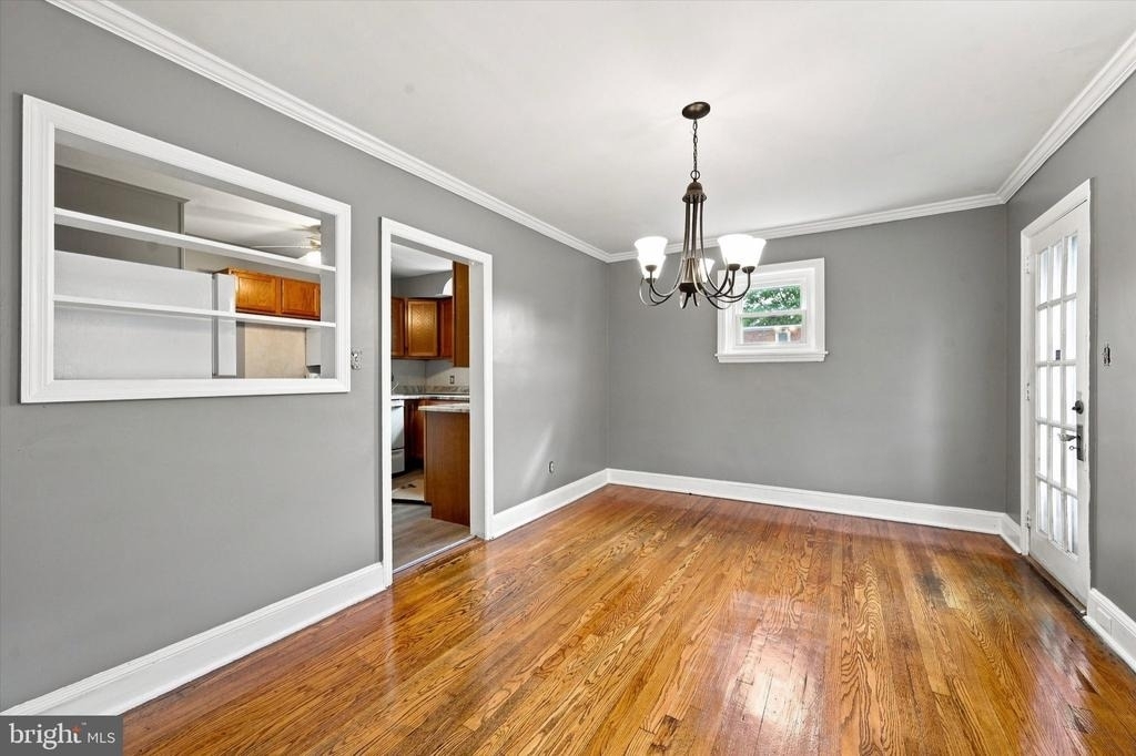 309 W 38th Street - Photo 4