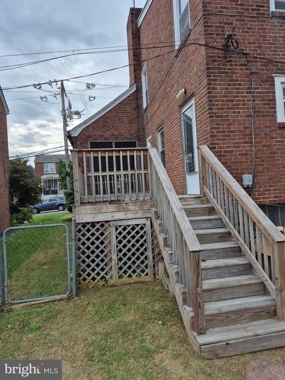 309 W 38th Street - Photo 15
