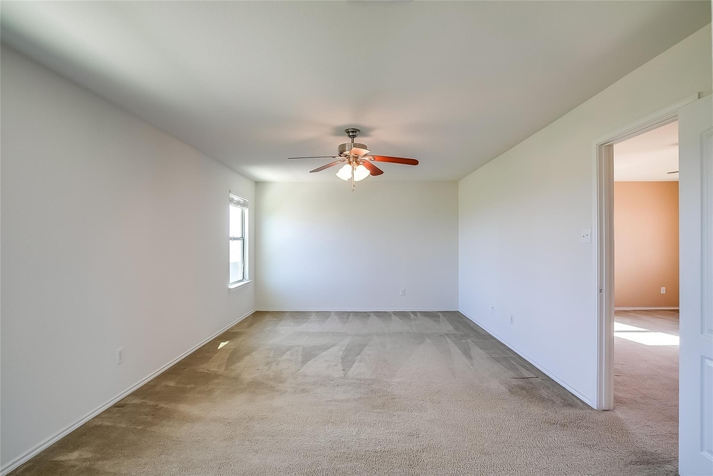 518 Carrington St - Photo 18