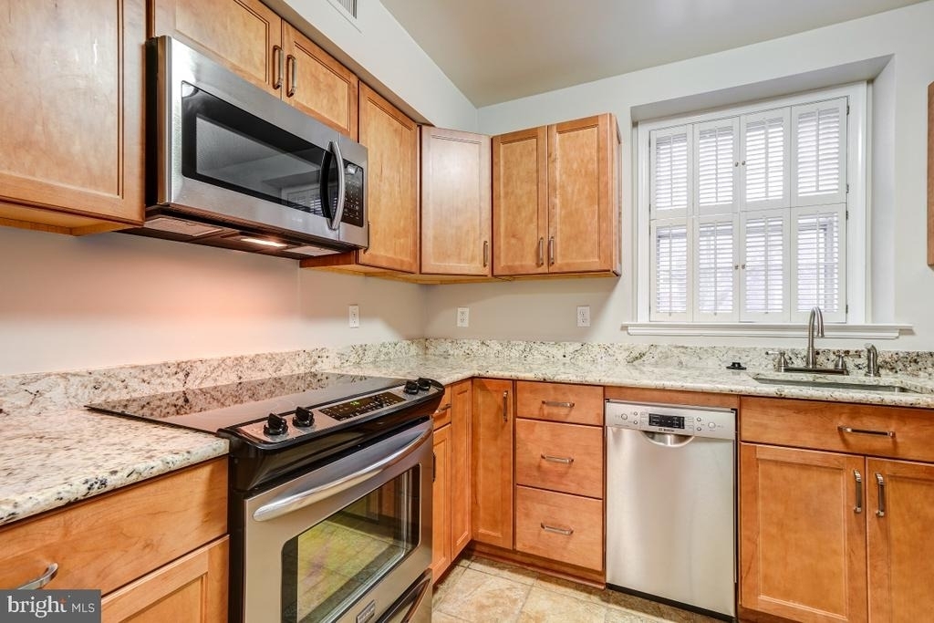 3855 Rodman Street Nw - Photo 6
