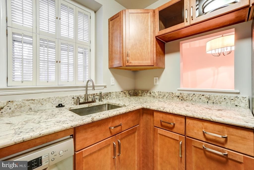 3855 Rodman Street Nw - Photo 8