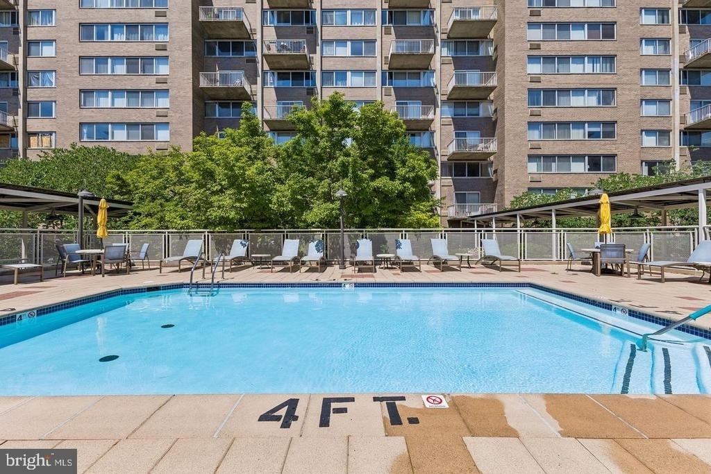 350 G Street Sw - Photo 1