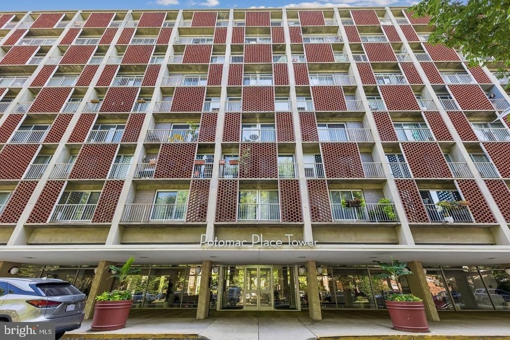 350 G Street Sw - Photo 32