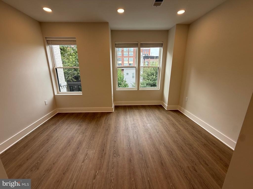 821 4th Street Ne - Photo 14