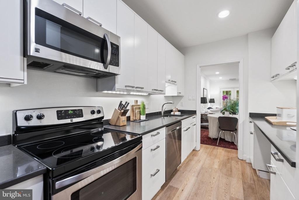3209 Sutton Place Nw - Photo 15