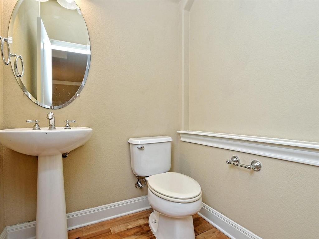 303 Hensley Dr - Photo 24
