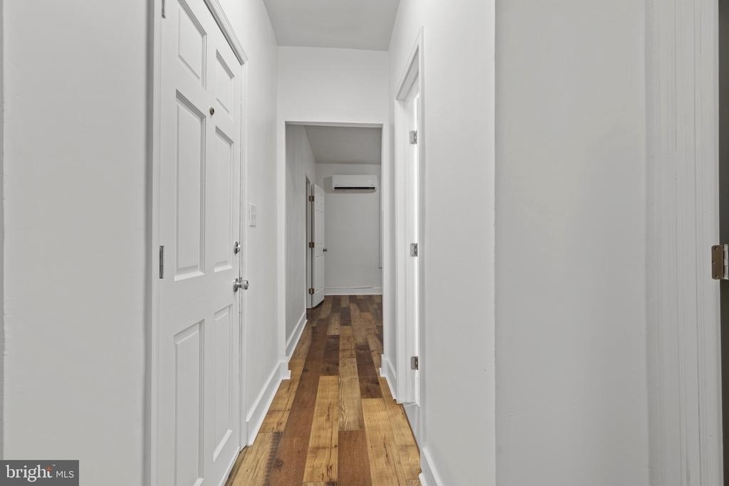 1512 Isherwood Street Ne - Photo 1