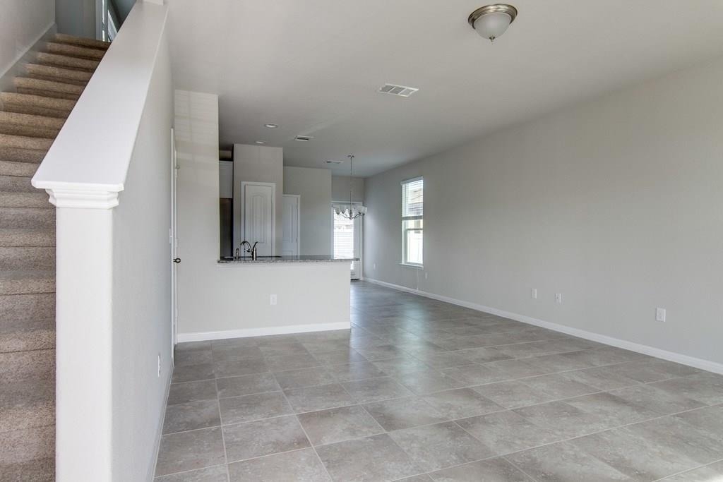 18404 Cumberland Gap Blvd - Photo 4