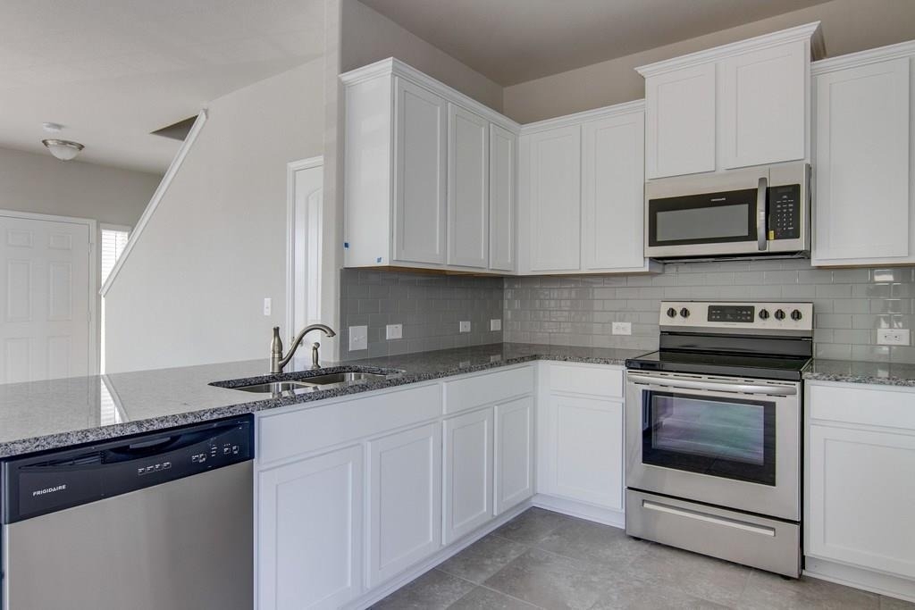 18404 Cumberland Gap Blvd - Photo 11