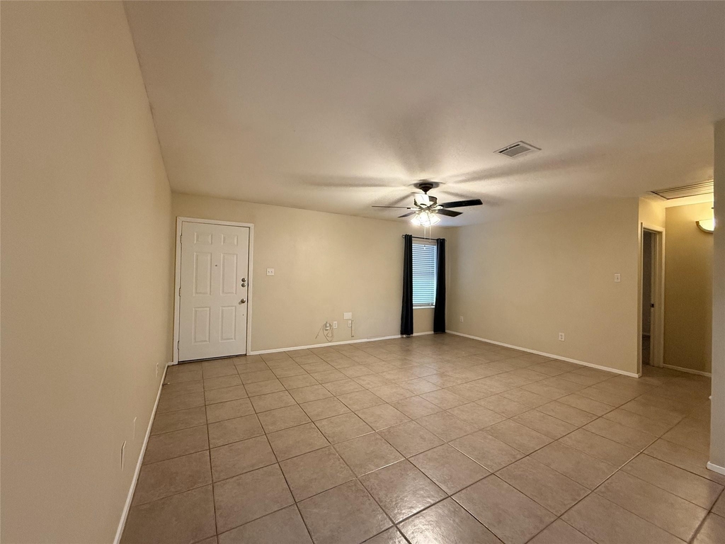 7907 Dunn St - Photo 2
