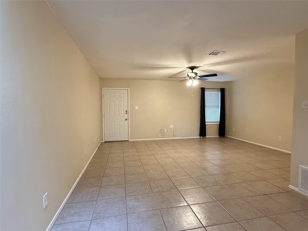 7907 Dunn St - Photo 3