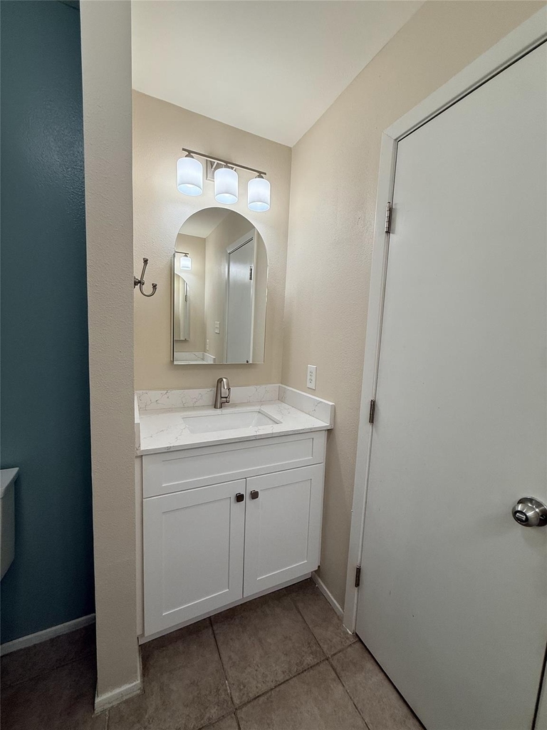 7907 Dunn St - Photo 14