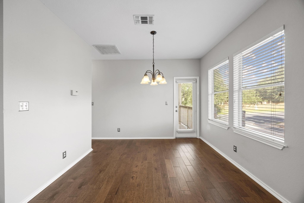 7501 Shadowridge Run - Photo 14